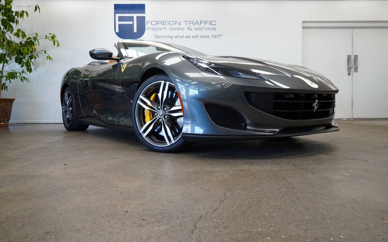 Used 2019 Ferrari Portofino RWD image 57