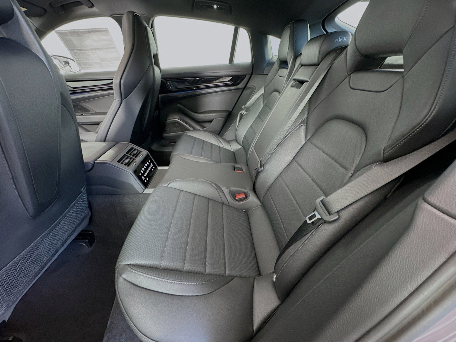 New 2025 Porsche Panamera image 23