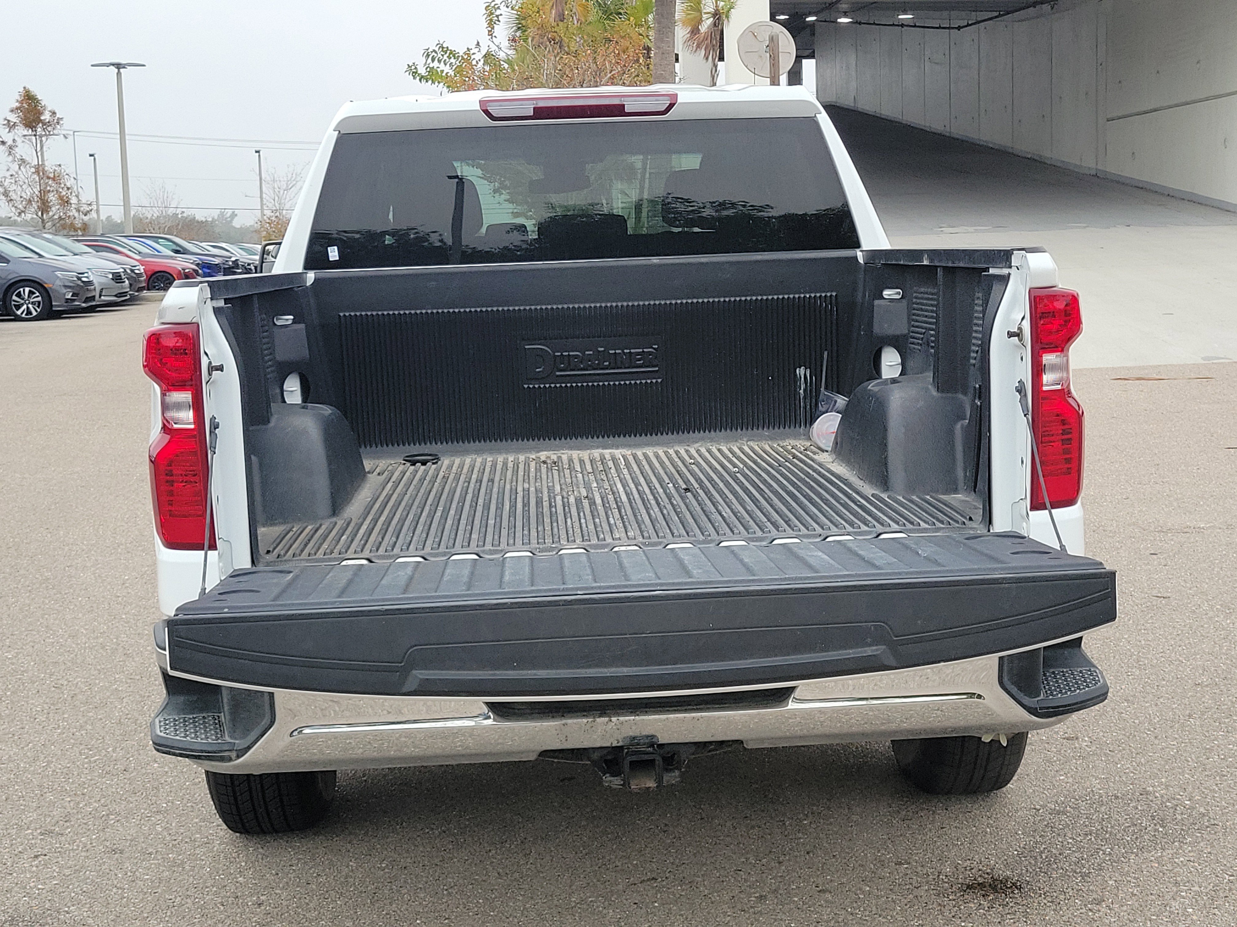 Used 2025 Chevrolet Silverado 1500 LT image 9
