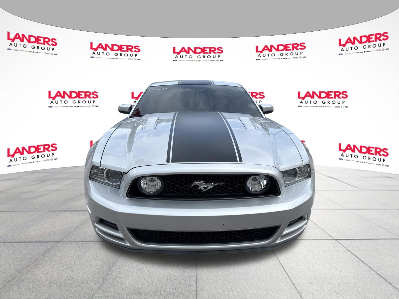 Used 2014 Ford Mustang GT Premium RWD image 9