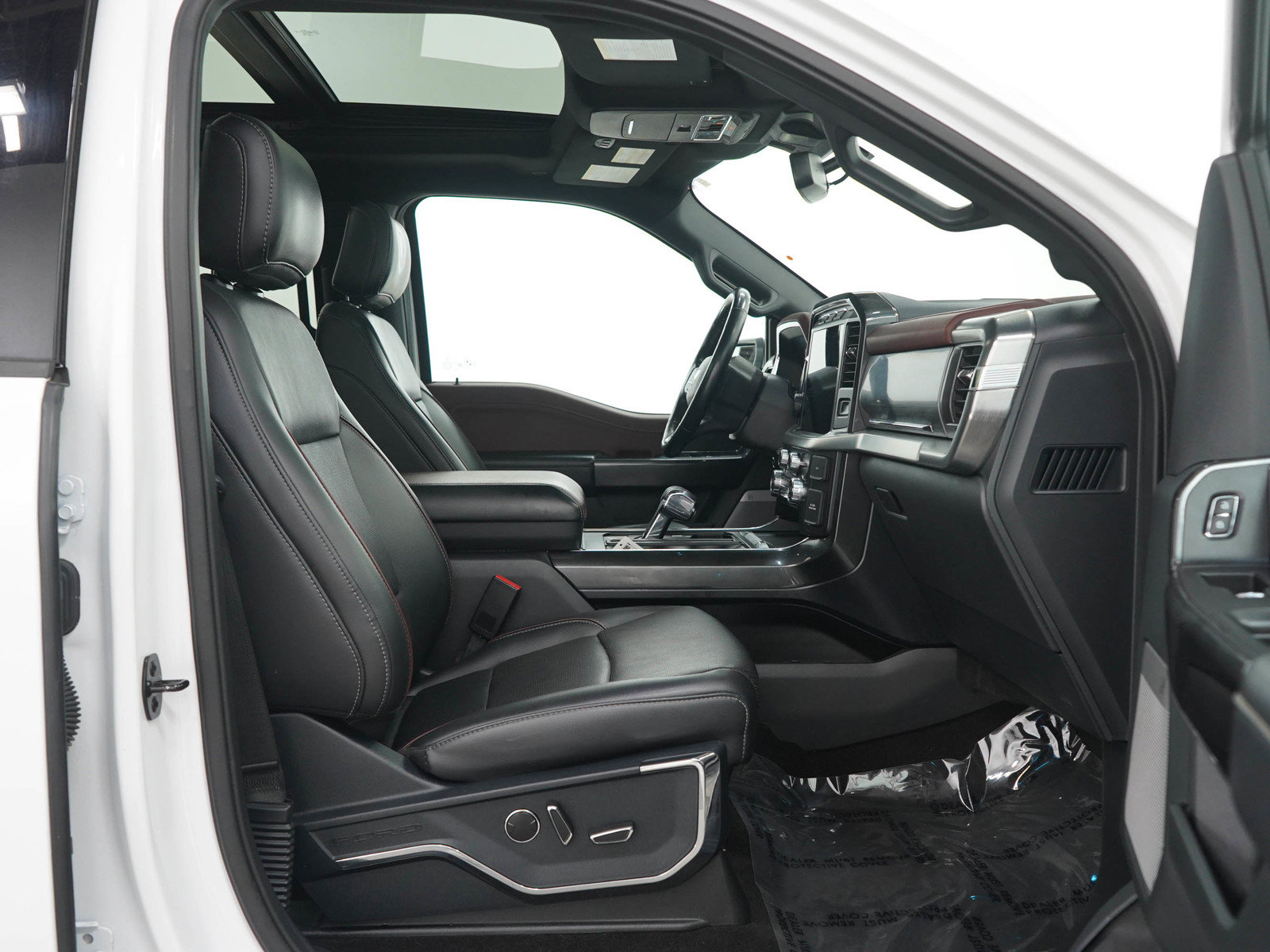 Used 2021 Ford F150 Lariat w/ Equipment Group 502A High AWD/4WD image 11
