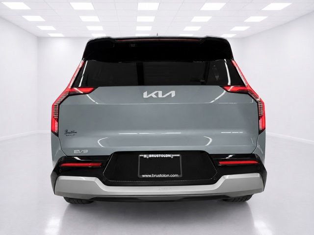 Used 2024 Kia EV9 Land AWD/4WD image 10