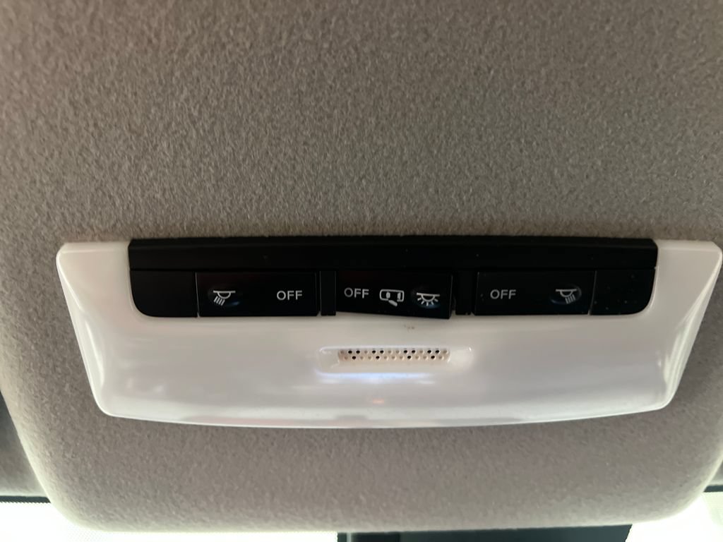 Used 2024 Nissan Versa SV FWD image 23