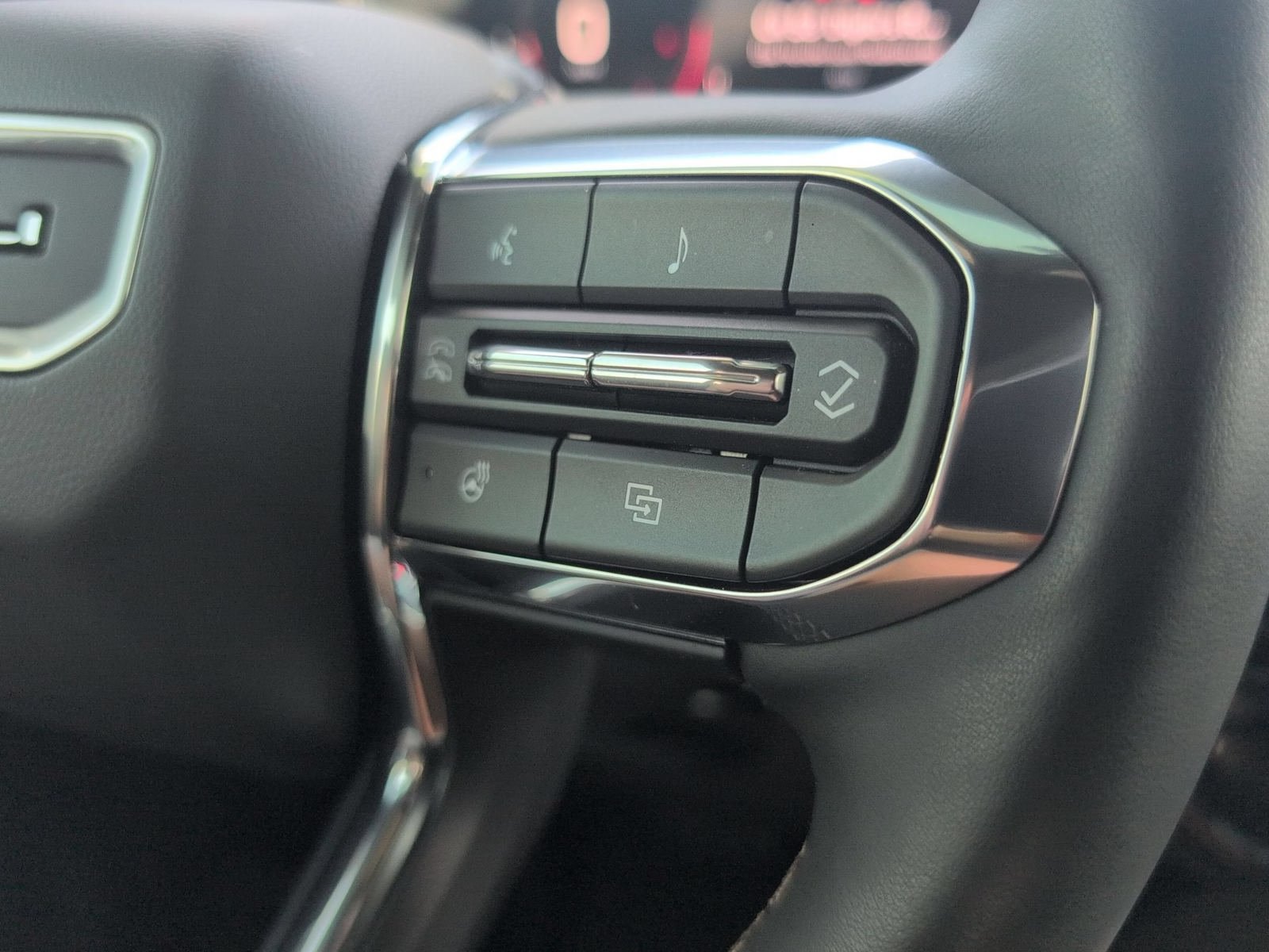 Used 2026 GMC Canyon Denali AWD/4WD image 14