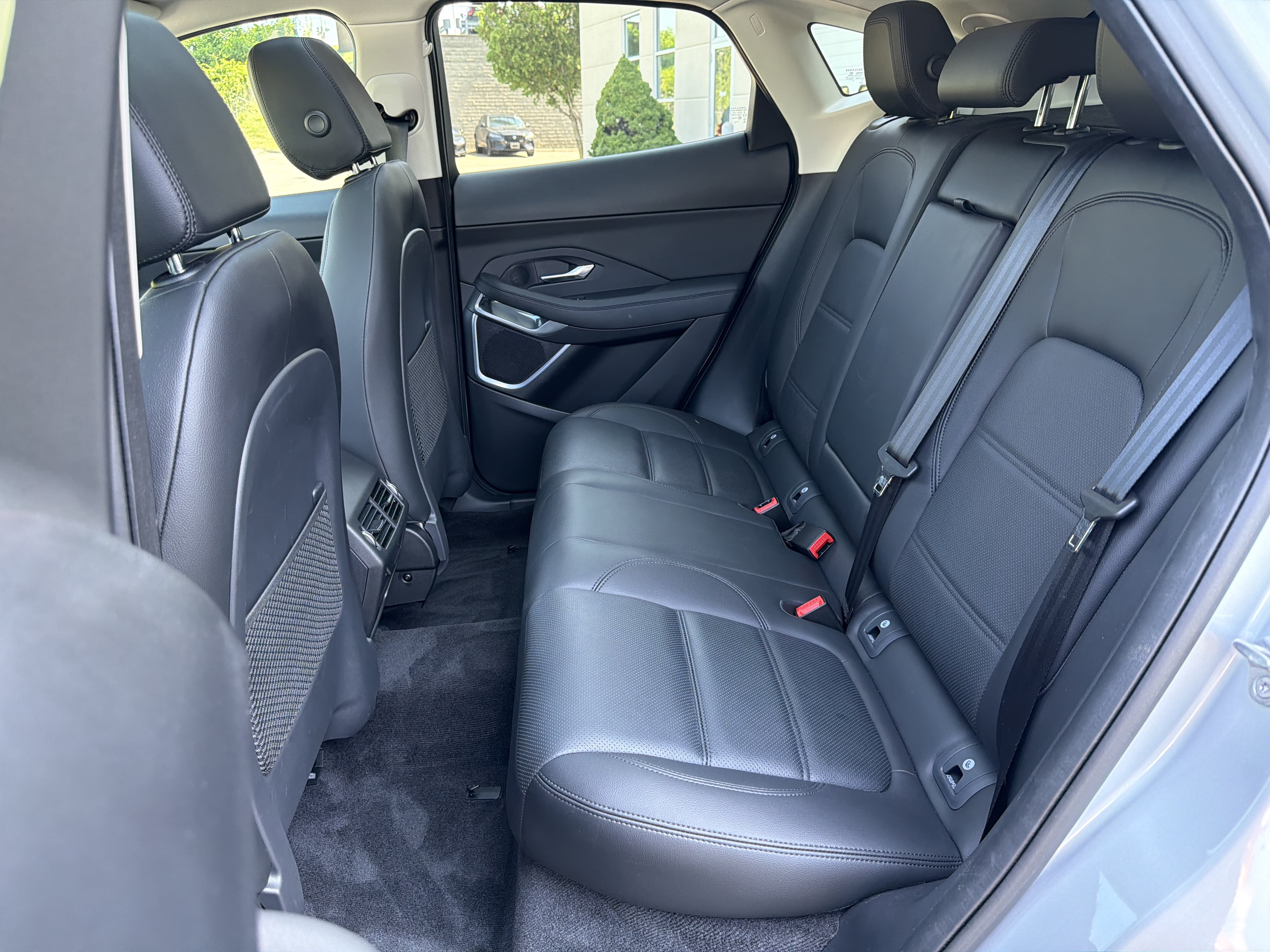 Used 2023 Jaguar E-PACE SE AWD/4WD image 24