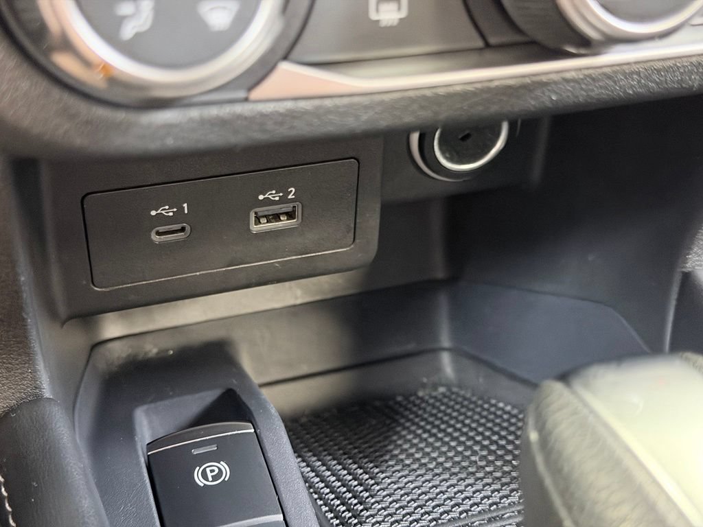 Used 2023 Nissan Kicks SV FWD image 47