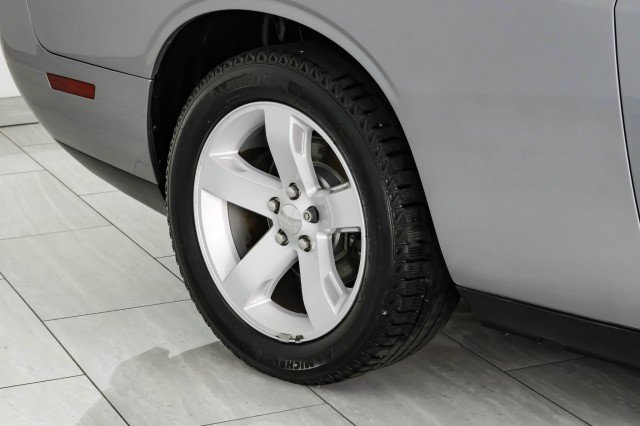 Used 2013 Dodge Challenger R/T RWD image 51