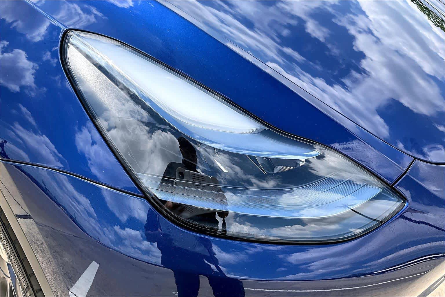 Used 2025 Tesla Model Y Long Range RWD image 27