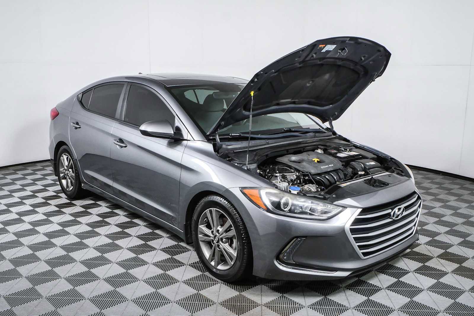 Used 2018 Hyundai Elantra Value Edition w/ Cargo Package FWD image 30