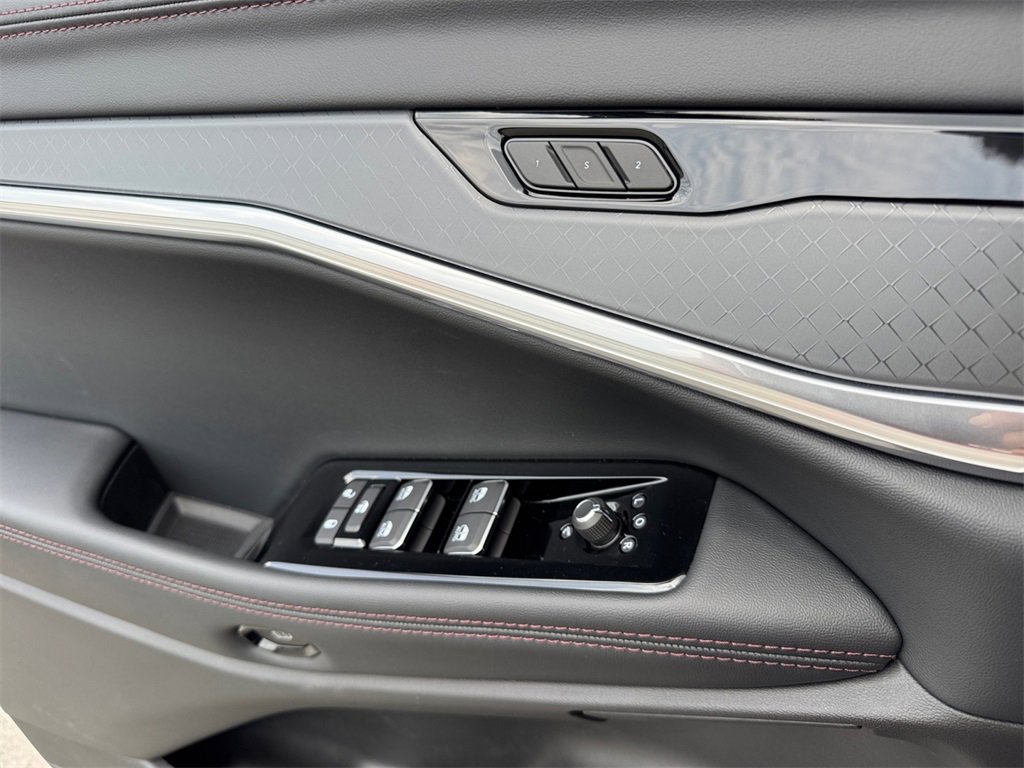 New 2025 Jeep Wagoneer S Limited image 17