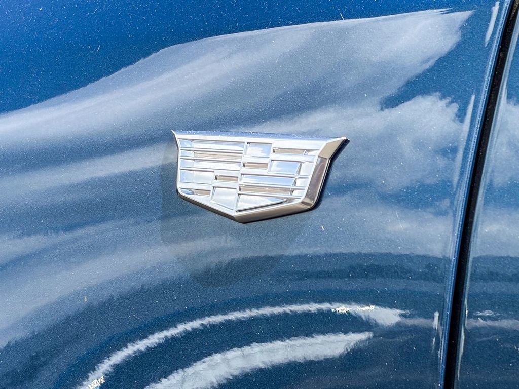 Used 2025 Cadillac XT4 Premium Luxury w/ Cold Weather Package AWD/4WD image 13
