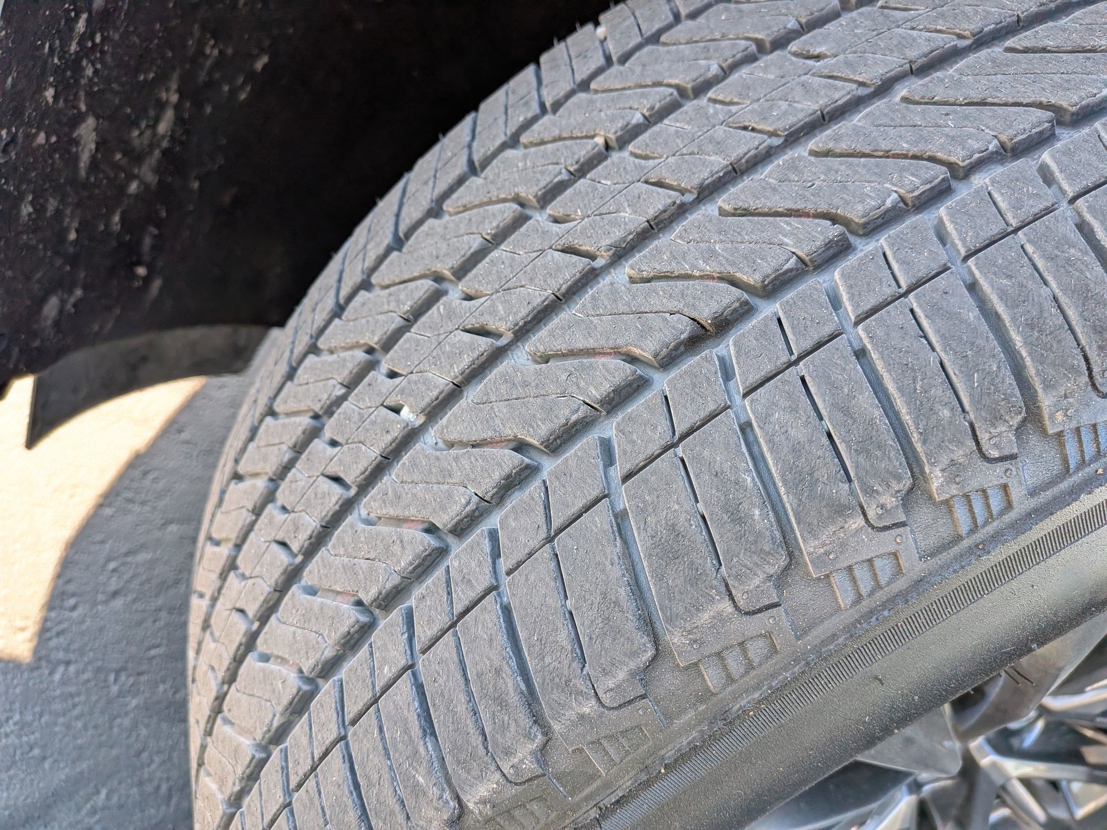 Used 2024 Cadillac Escalade V w/ Heavy-Duty Trailer Package image 12