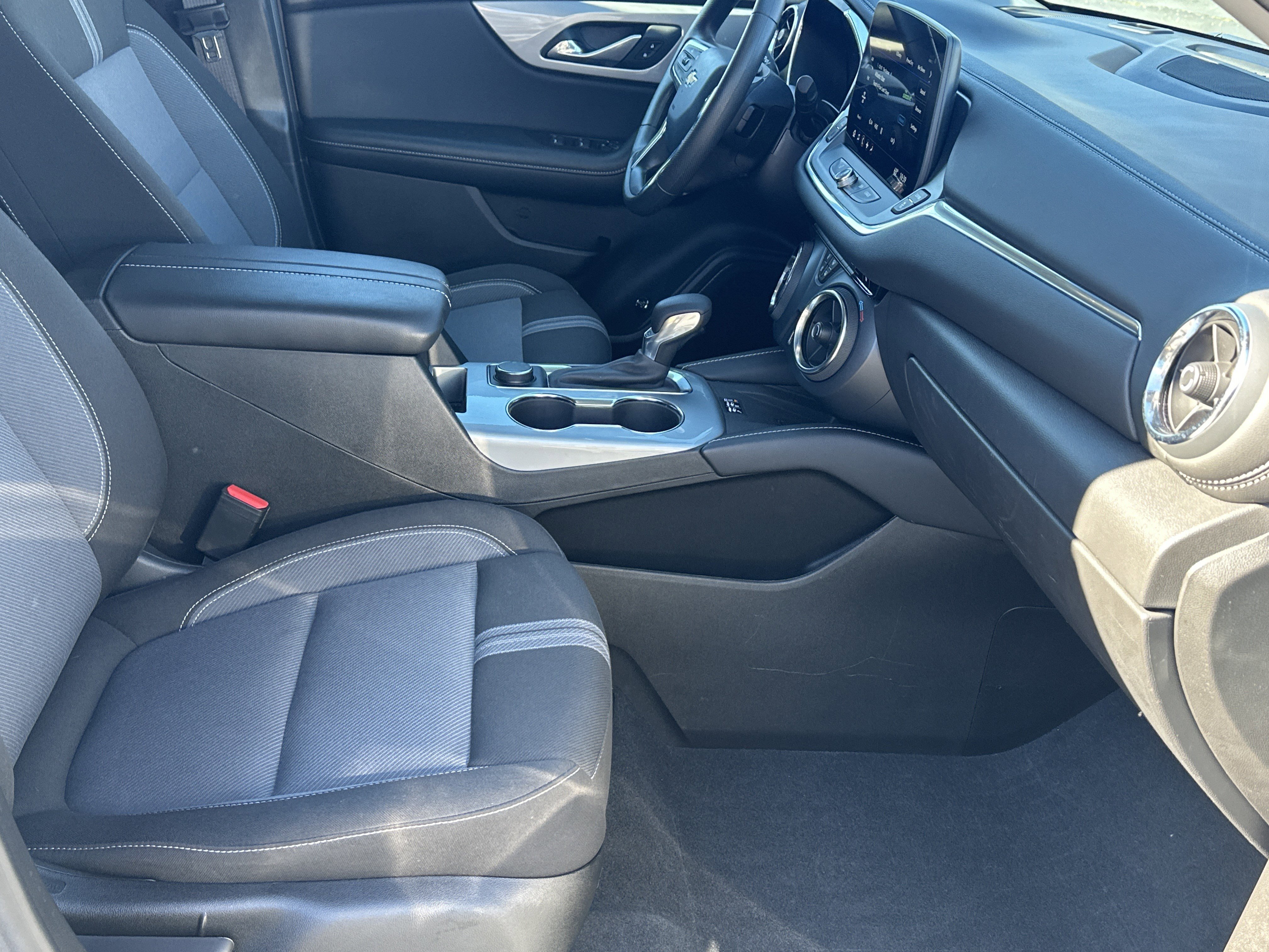 Certified 2024 Chevrolet Blazer LT w/ Convenience Package image 15