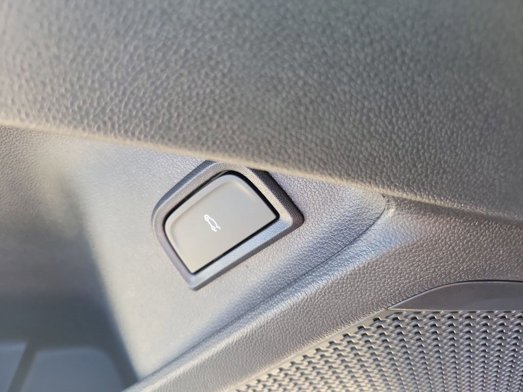 New 2025 Chevrolet Blazer EV LT w/ Super Cruise Package image 19