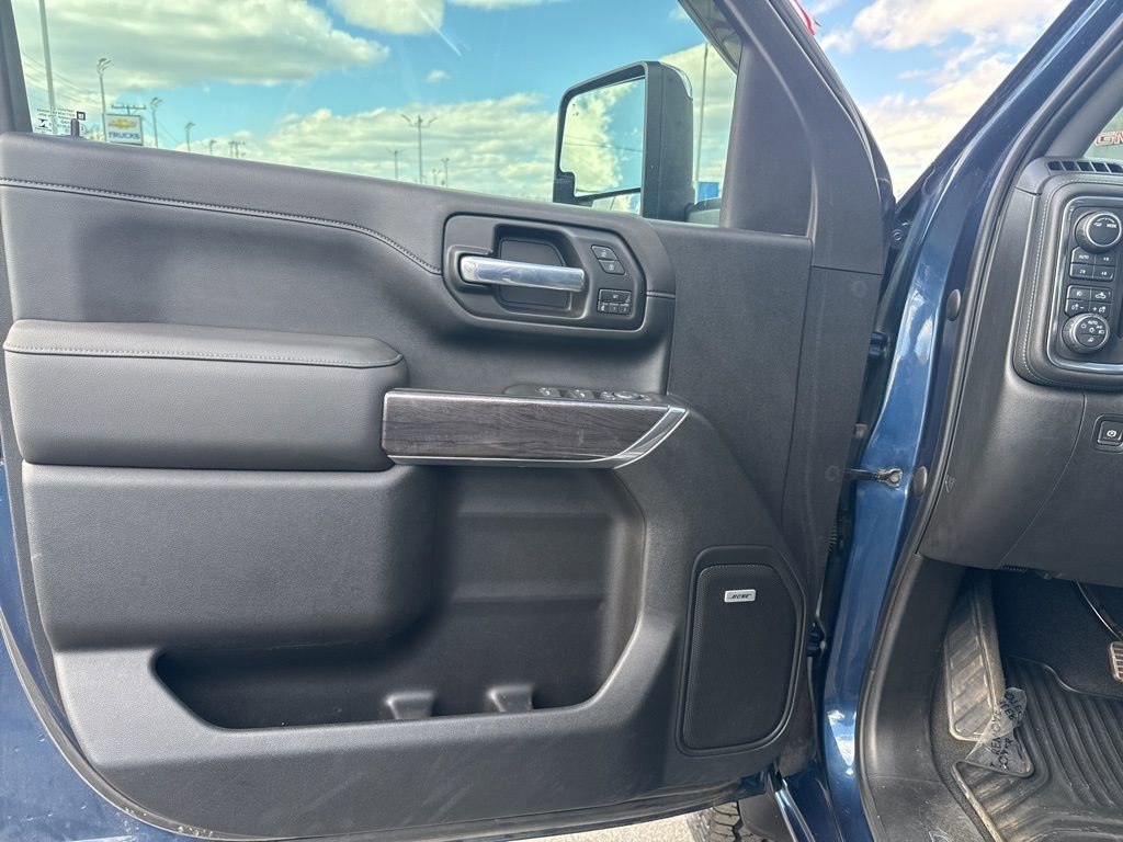 Used 2020 Chevrolet Silverado 2500 LTZ w/ LTZ Plus Package image 28