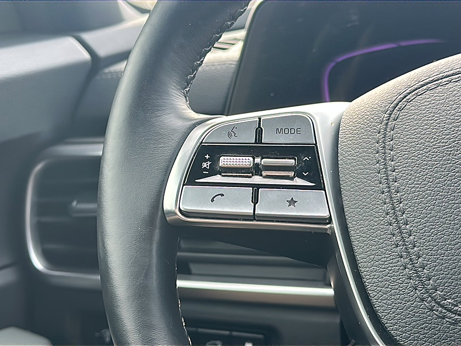 Used 2024 Kia Telluride EX X-Line image 30