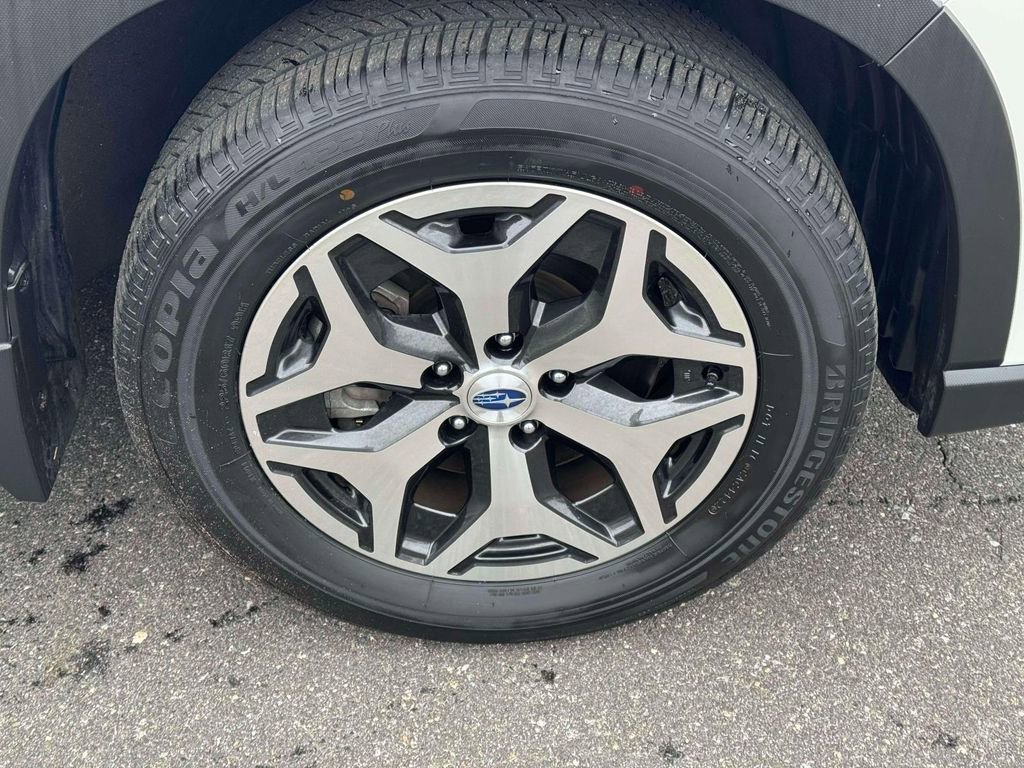 Used 2023 Subaru Forester Premium image 9