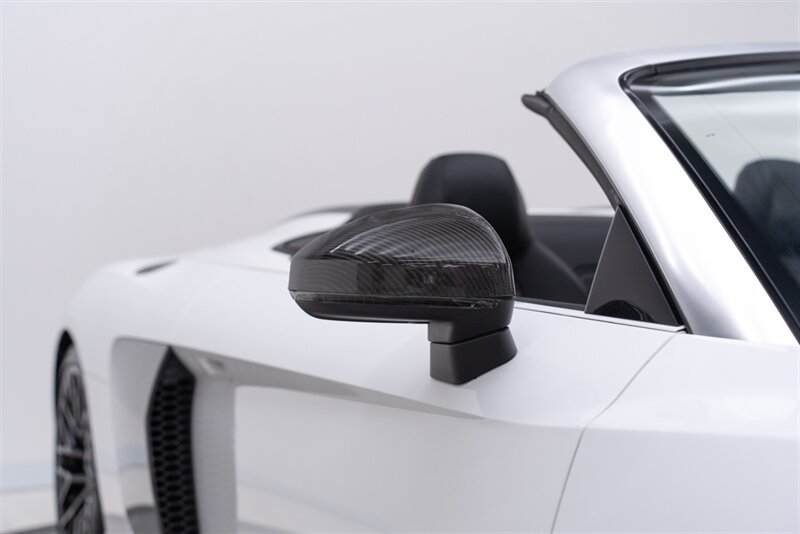 Used 2017 Audi R8 V10 AWD/4WD image 23
