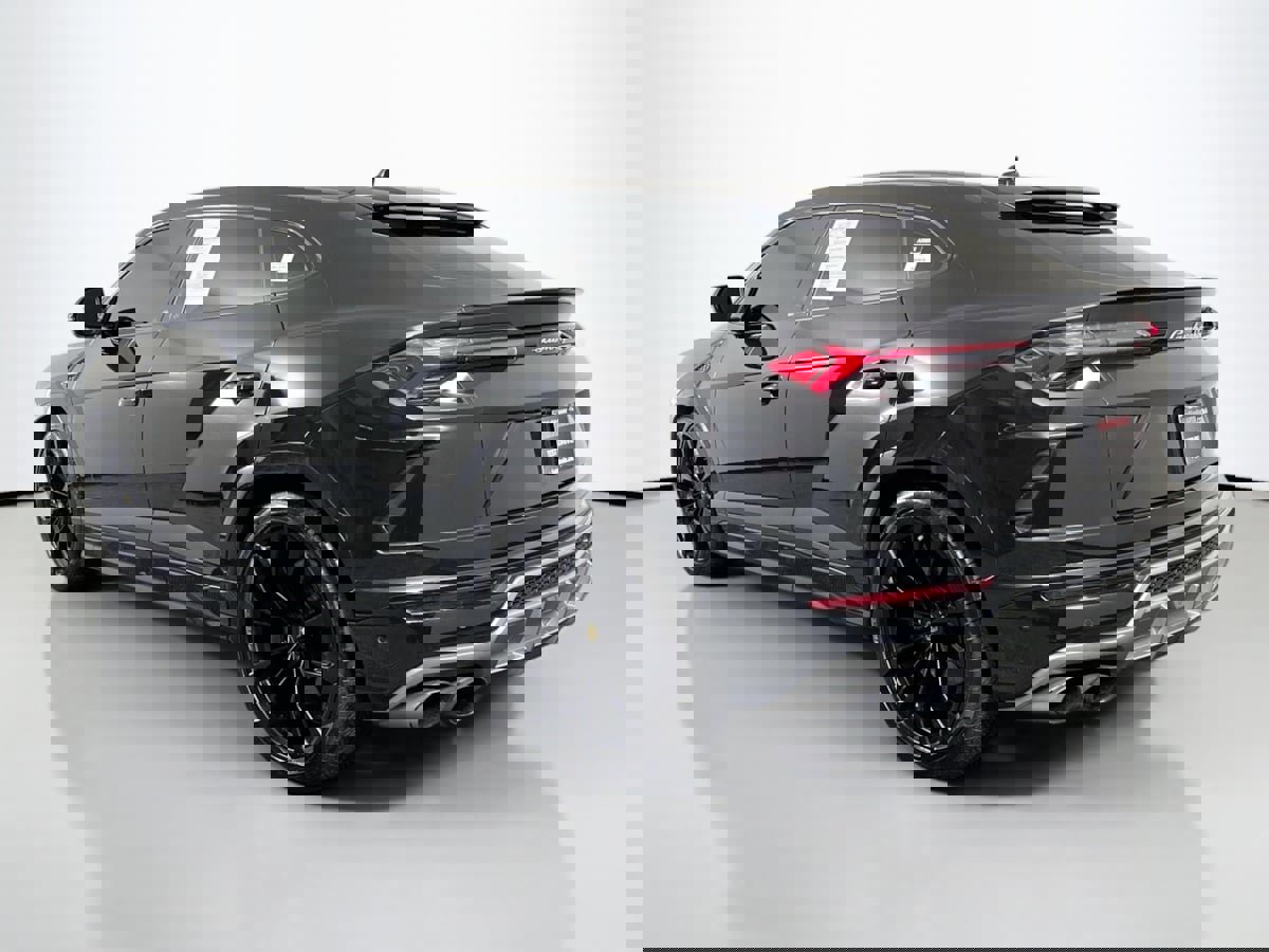 Used 2020 Lamborghini Urus image 7