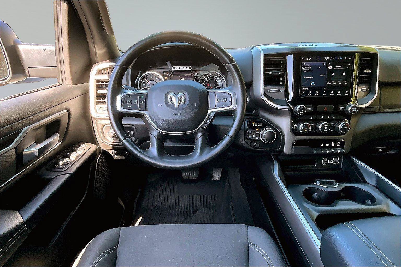 Used 2022 RAM 1500 Big Horn AWD/4WD image 5