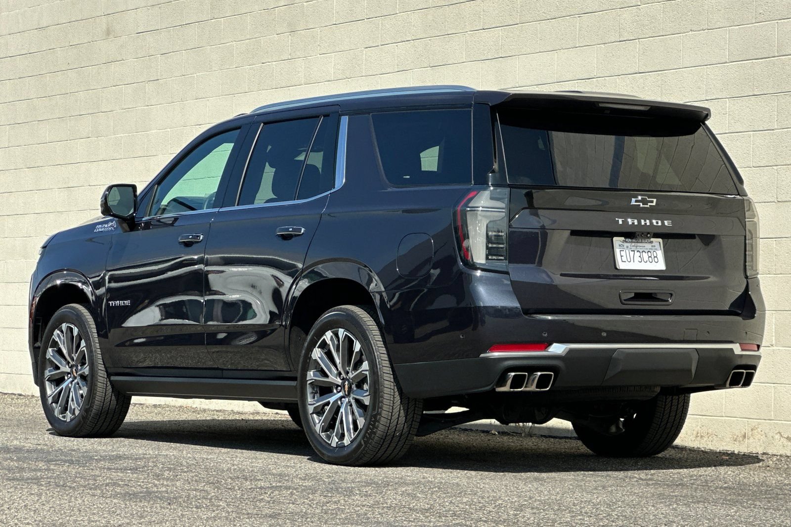Used 2026 Chevrolet Tahoe High Country AWD/4WD image 6