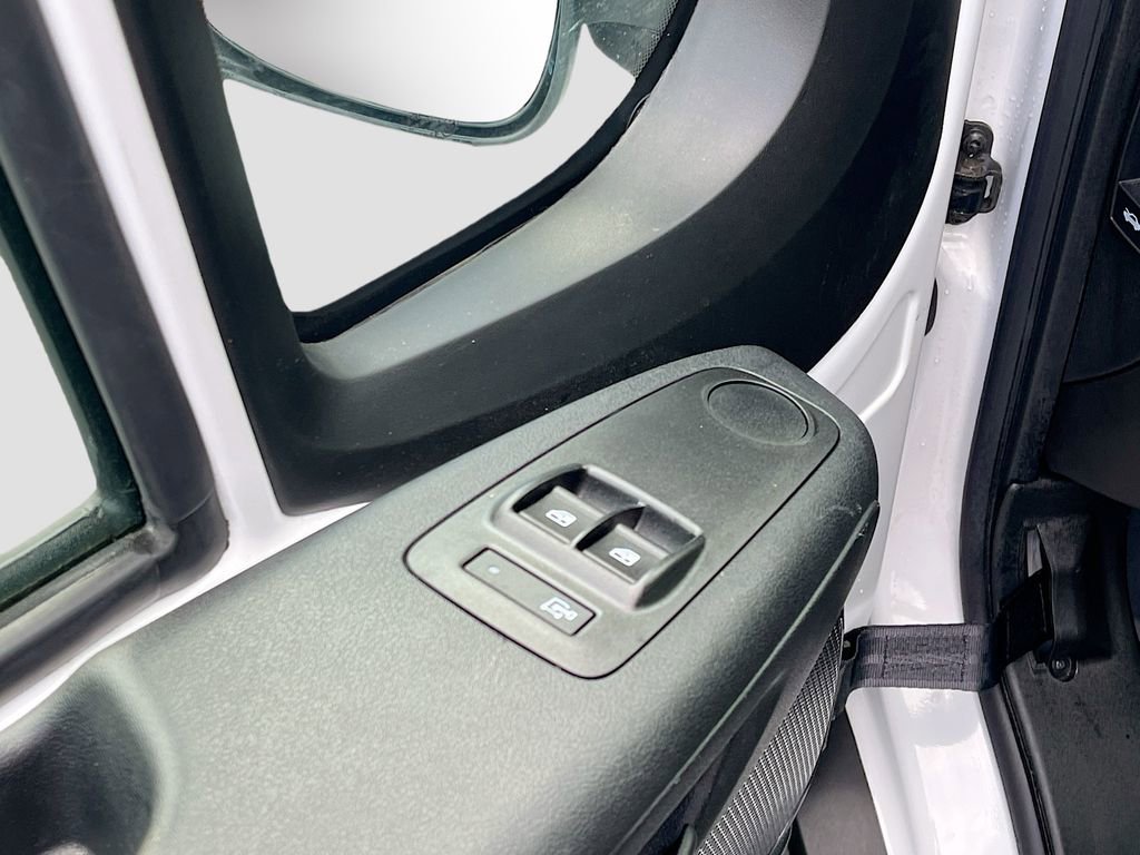 Used 2025 RAM ProMaster 1500 FWD image 17
