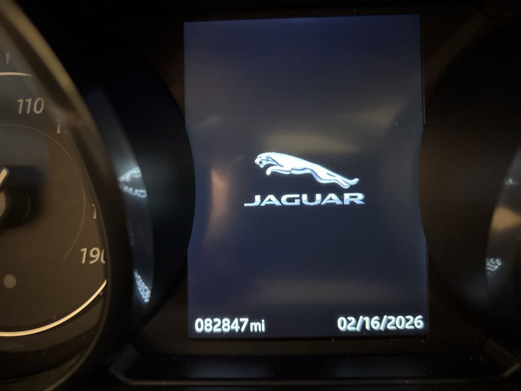 Used 2018 Jaguar F-TYPE Coupe image 13