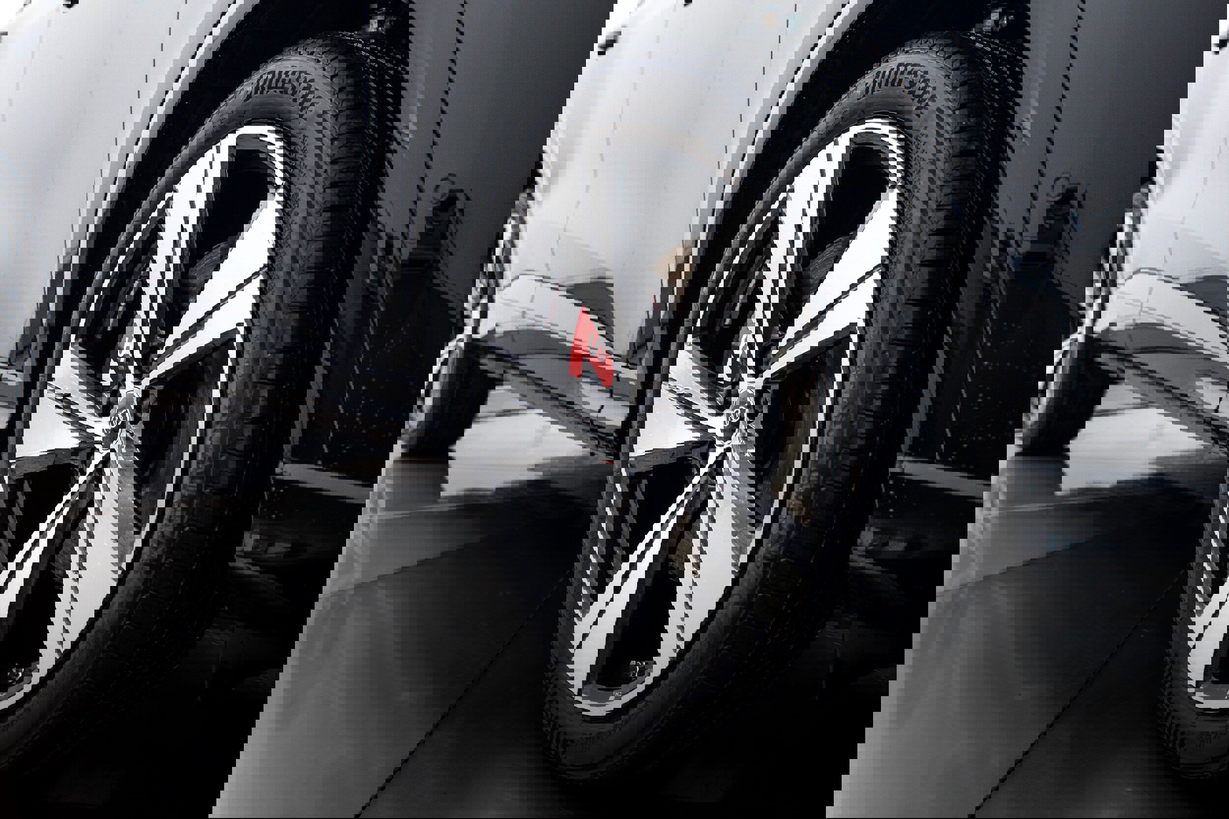 New 2025 Audi SQ5 Premium Plus image 21