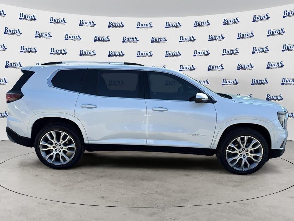 Used 2025 GMC Acadia Denali w/ Super Cruise Package FWD image 8