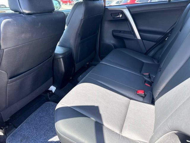 Used 2015 Toyota RAV4 Limited AWD/4WD image 10