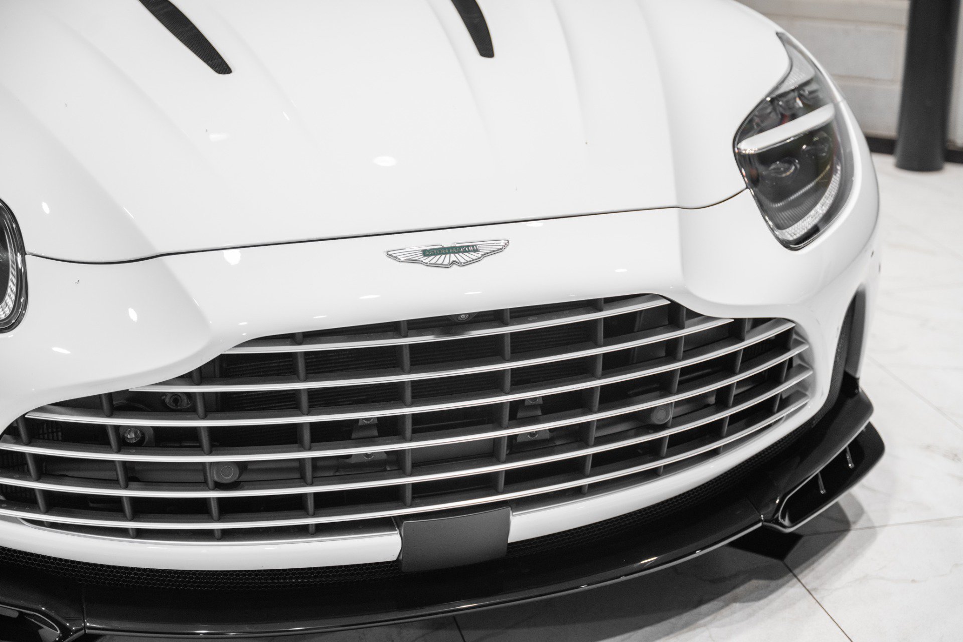 New 2026 Aston Martin DB12 Convertible RWD image 46