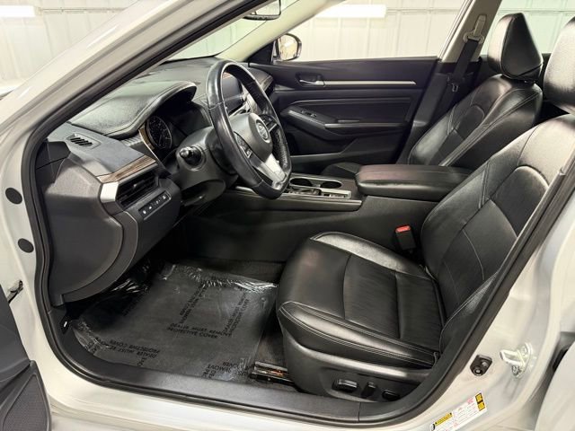 Used 2019 Nissan Altima 2.5 Platinum image 11