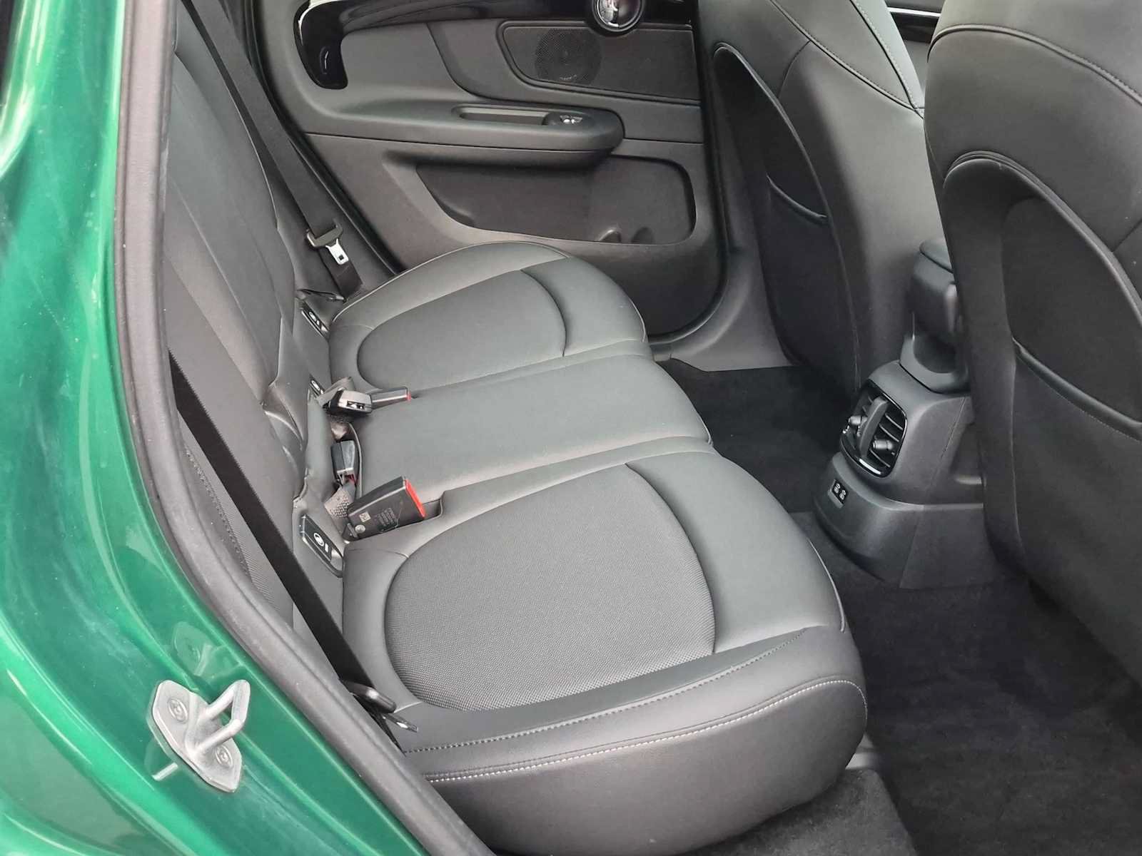 Used 2024 MINI Cooper Countryman S w/ Premium Package FWD image 21