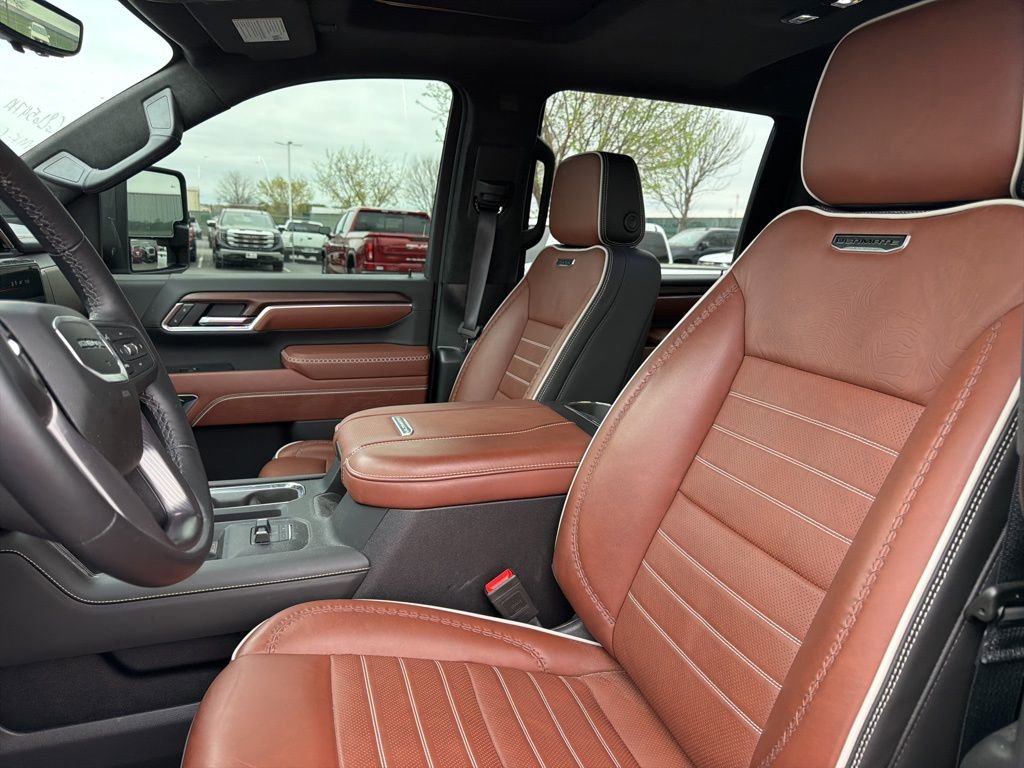 Certified 2025 GMC Sierra 2500 Denali Ultimate w/ Max Trailering Package image 13