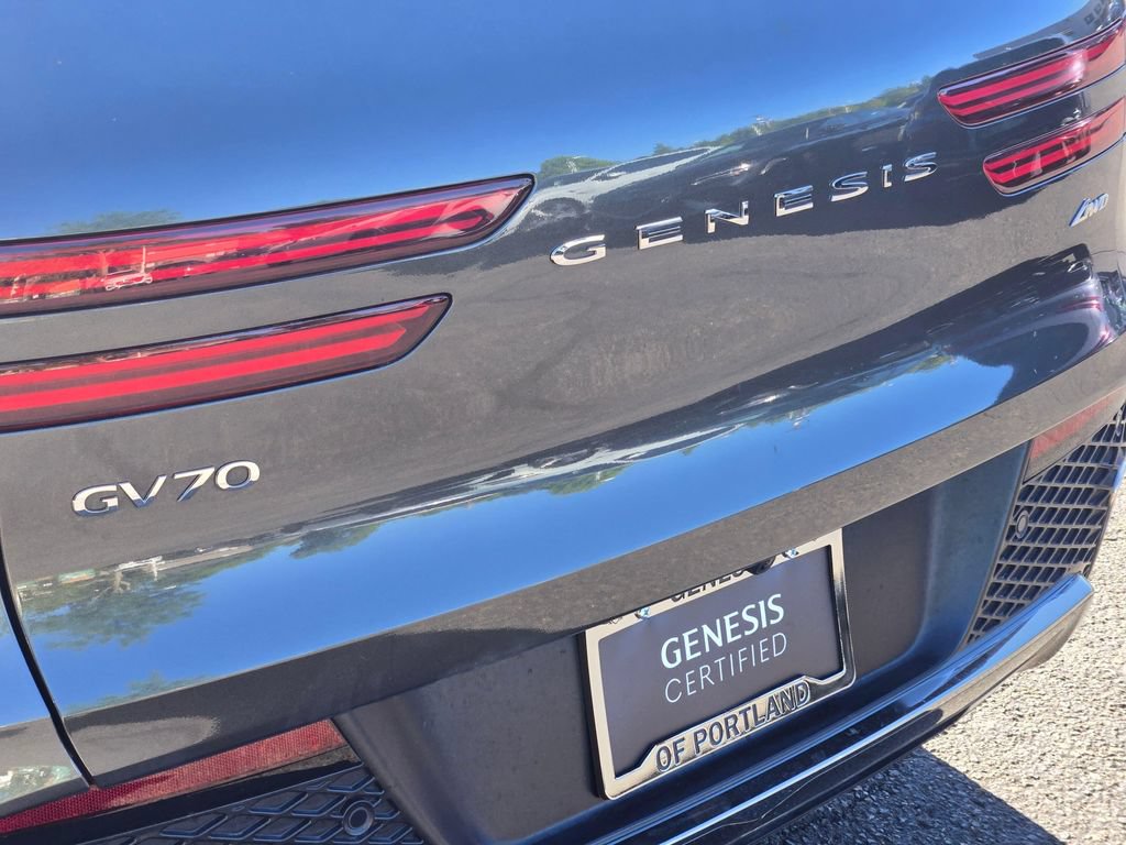 Used 2025 Genesis GV70 2.5T AWD/4WD image 14