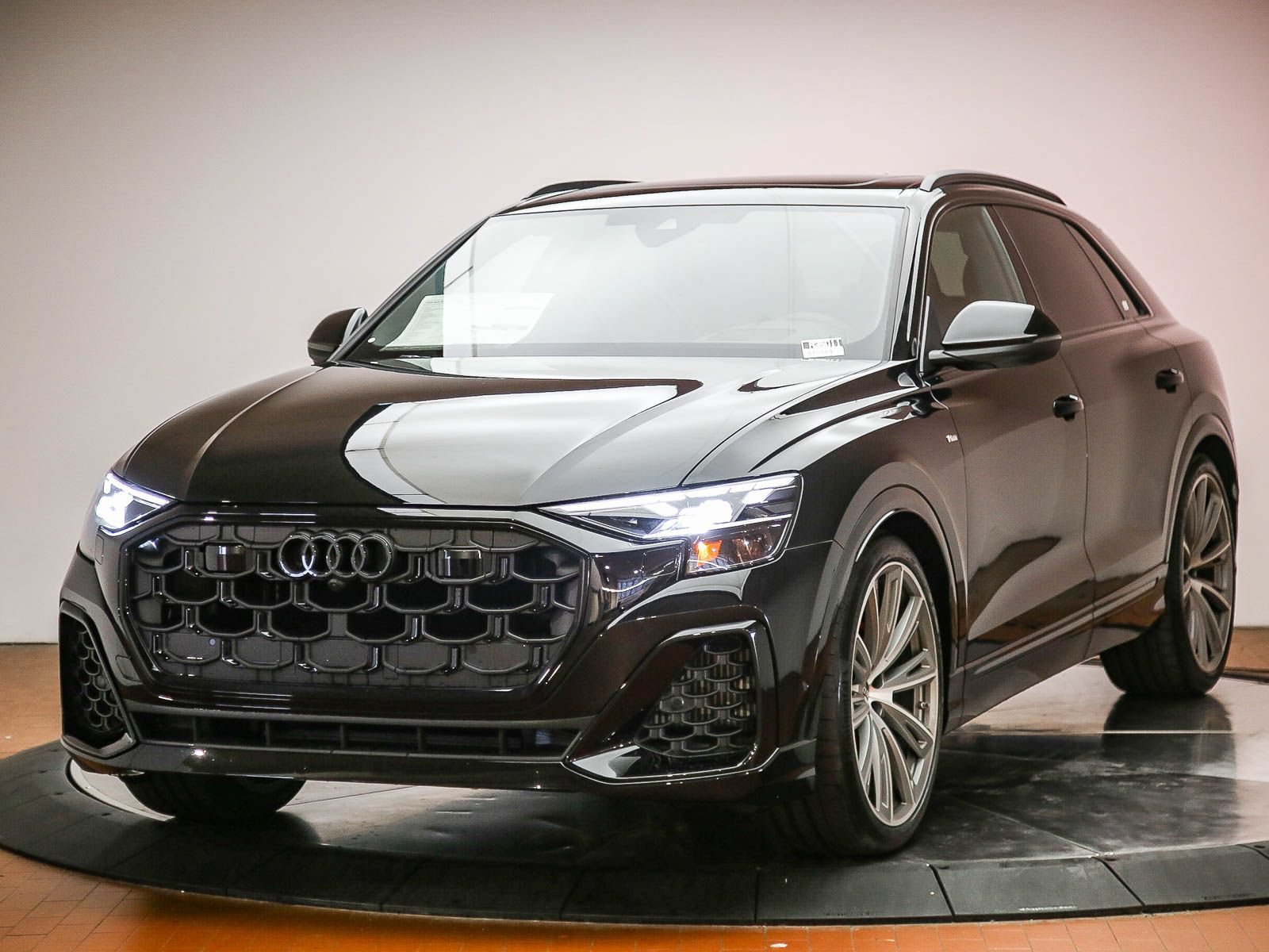 New 2026 Audi Q8 Prestige AWD/4WD image 1