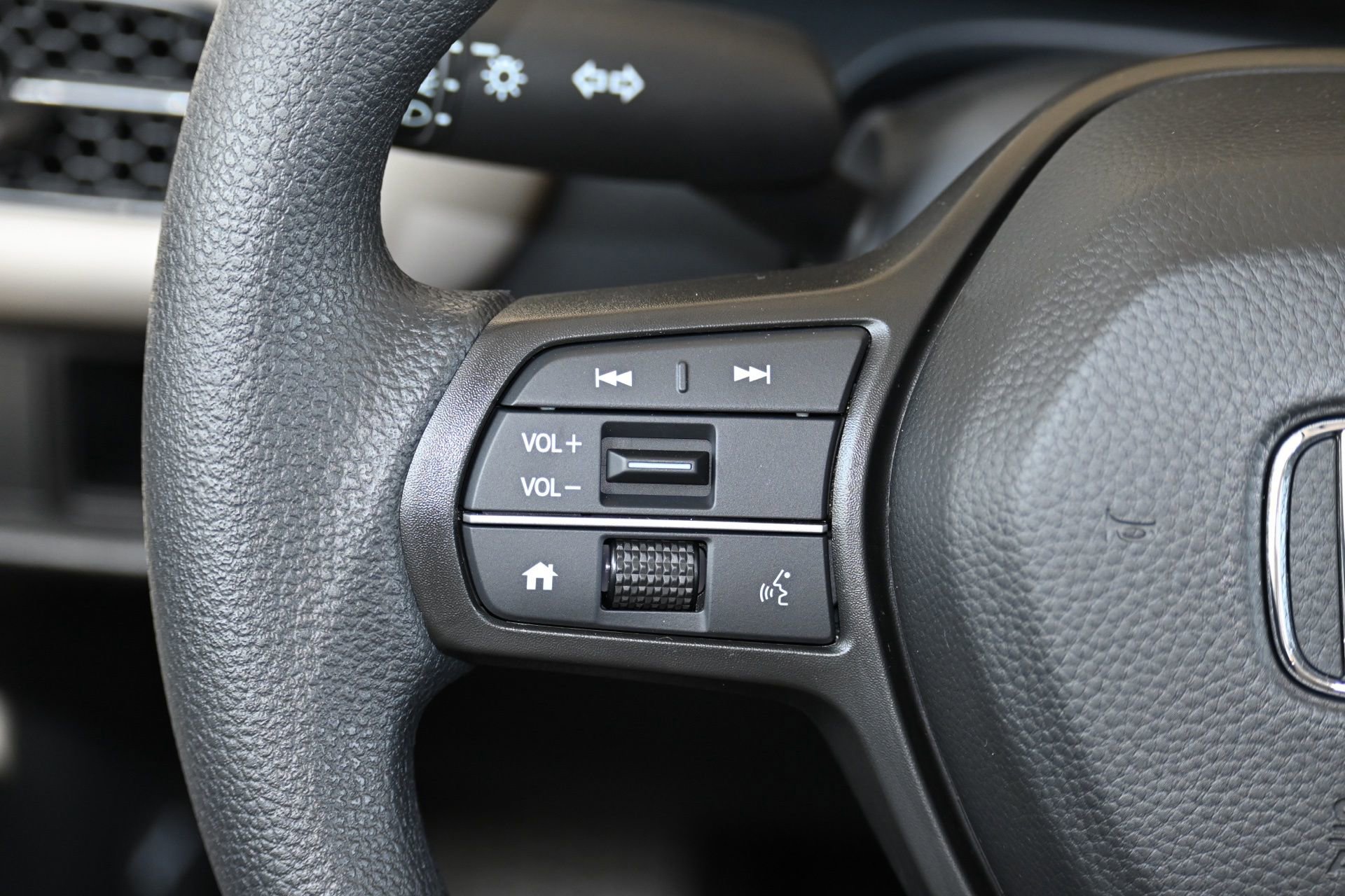 New 2025 Honda HR-V LX image 19