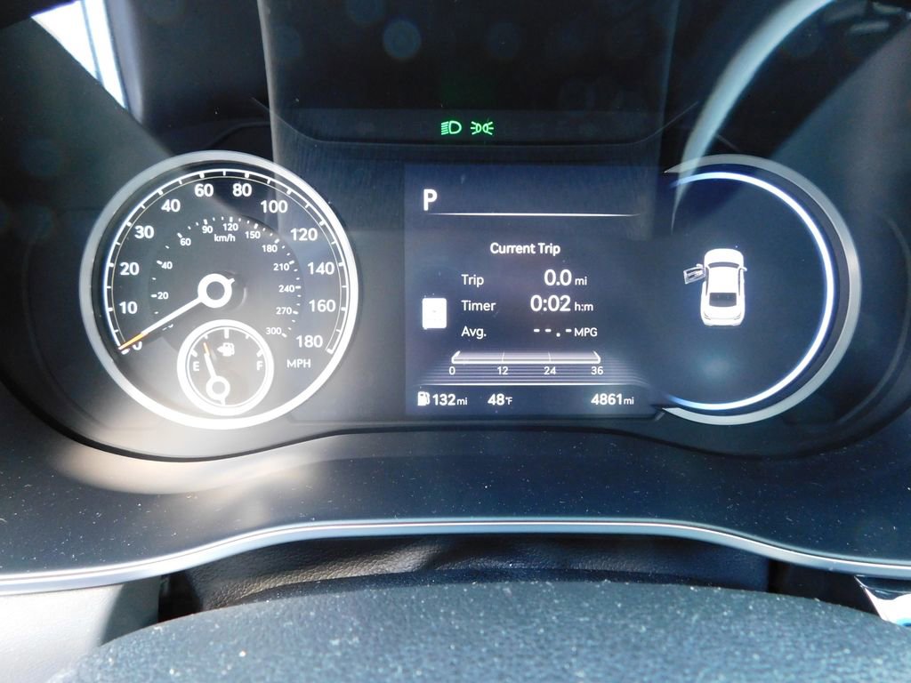 Used 2026 Genesis G70 2.5T image 26