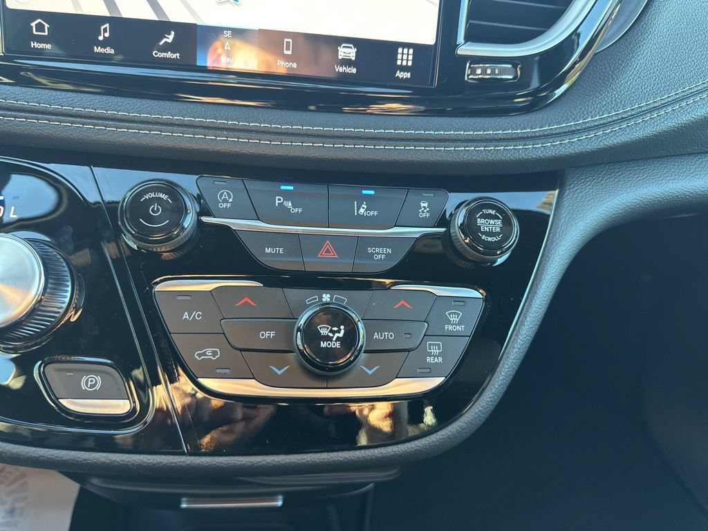 New 2026 Chrysler Pacifica Select FWD image 71