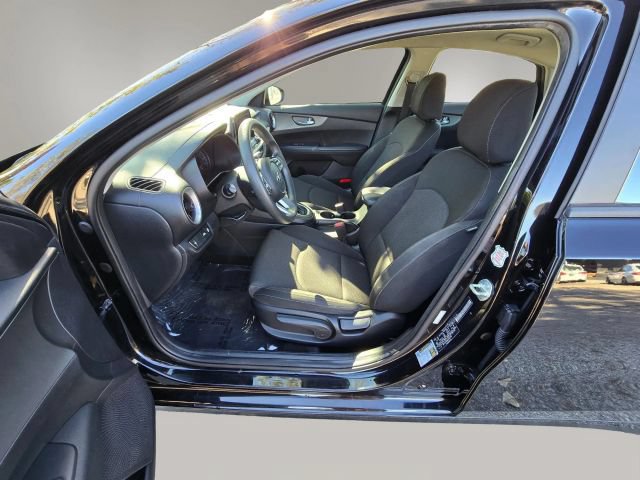 Used 2021 Kia Forte LXS FWD image 9