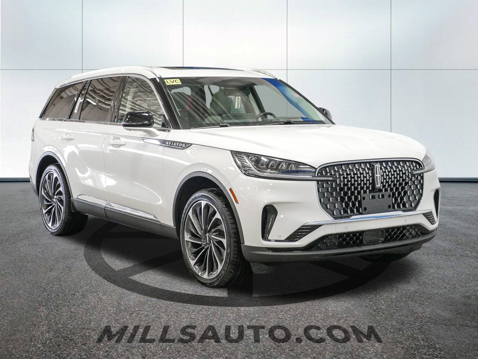 New 2025 Lincoln Aviator Reserve image 11