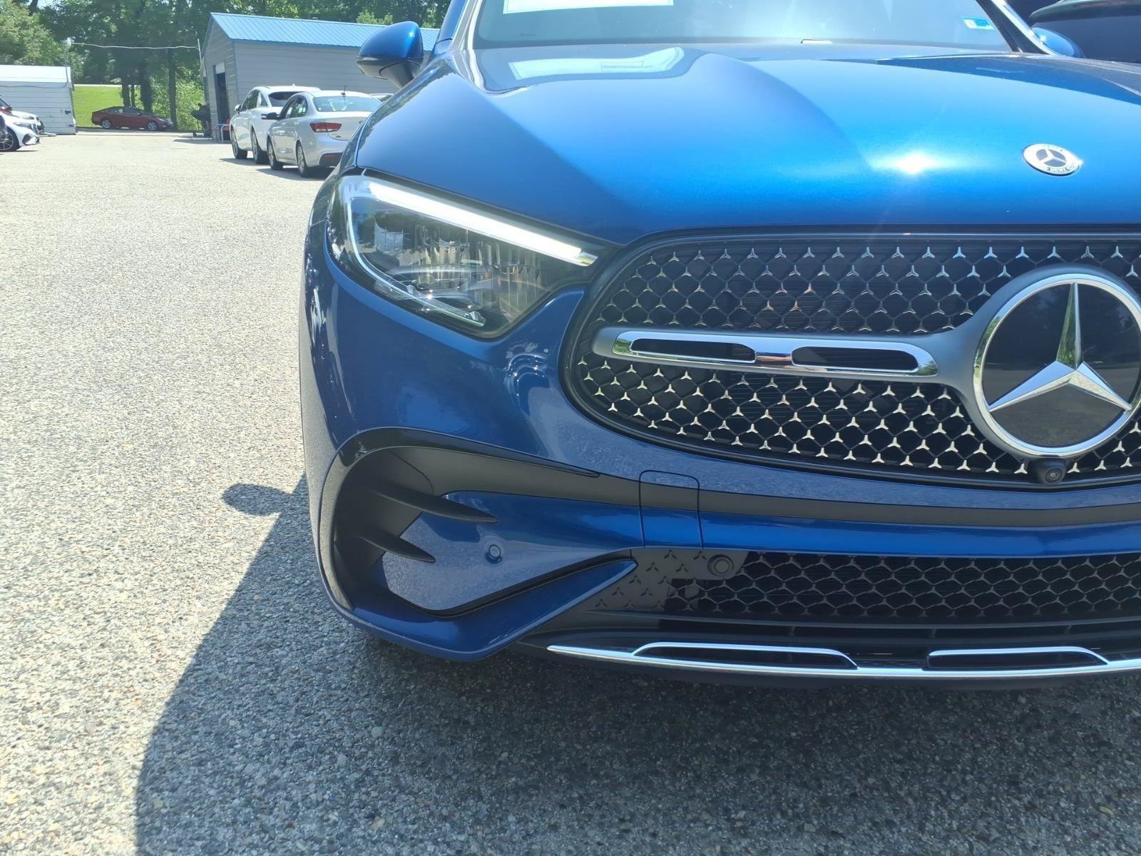 New 2026 Mercedes-Benz GLC 300 4MATIC image 3