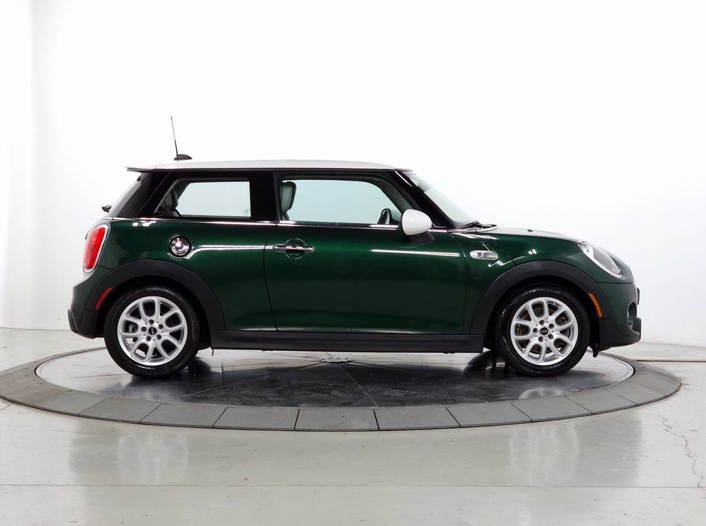 Used 2015 MINI Cooper S image 9
