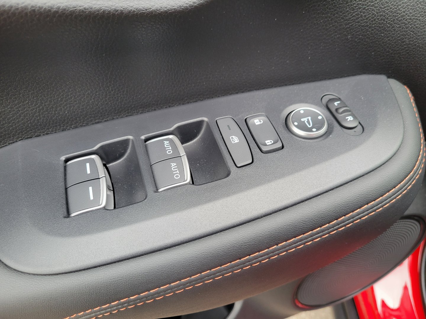 Certified 2025 Honda HR-V Sport image 19
