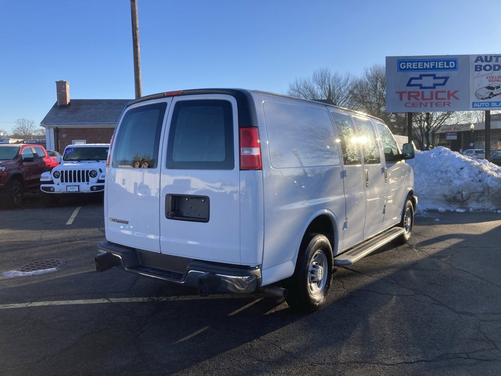 Used 2024 Chevrolet Express 2500 w/ Driver Convenience Package image 7