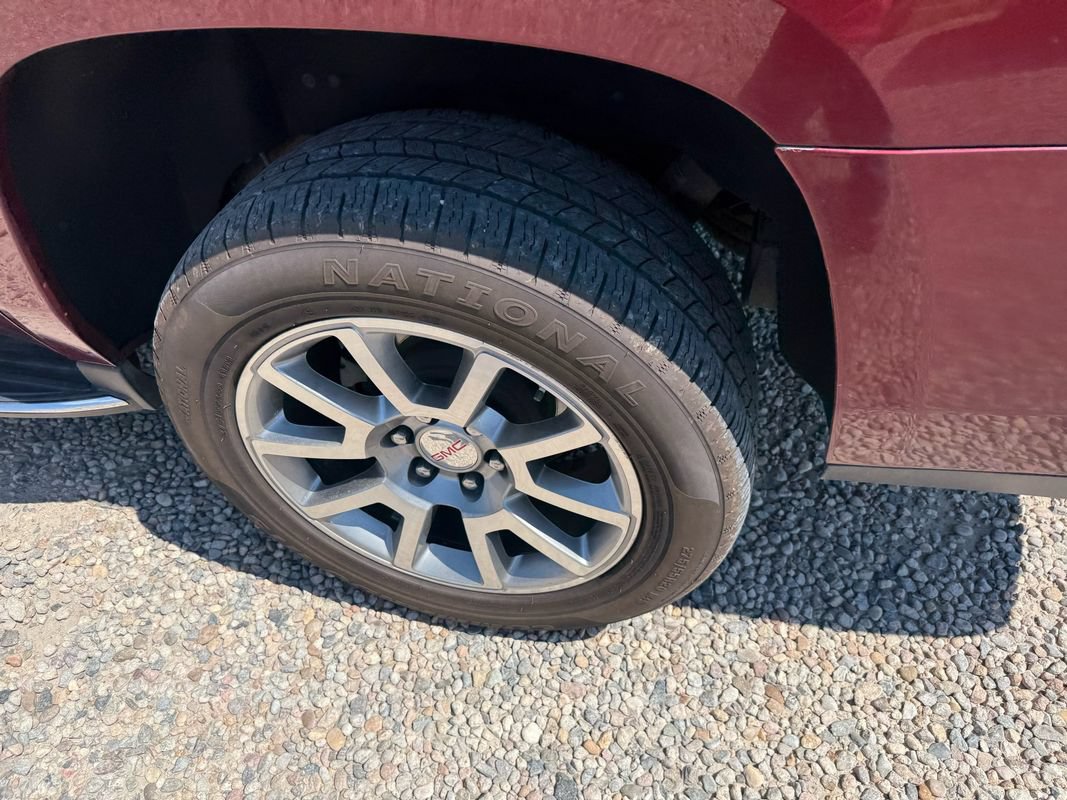 Used 2020 GMC Yukon XL Denali AWD/4WD image 37