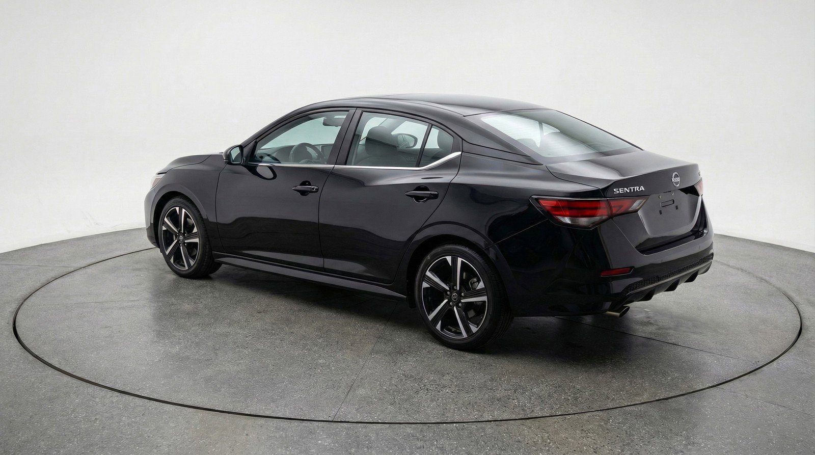 Used 2025 Nissan Sentra SV image 6