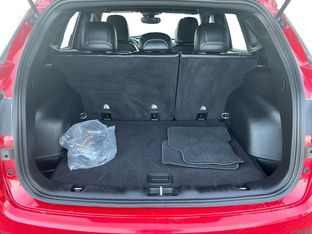 Used 2024 Jeep Compass Limited image 22