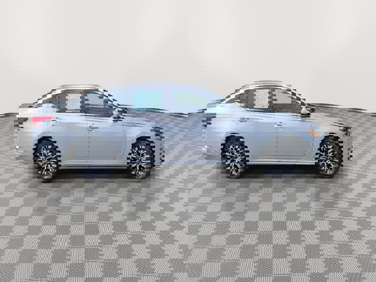 Used 2023 Nissan Altima 2.5 SV image 9