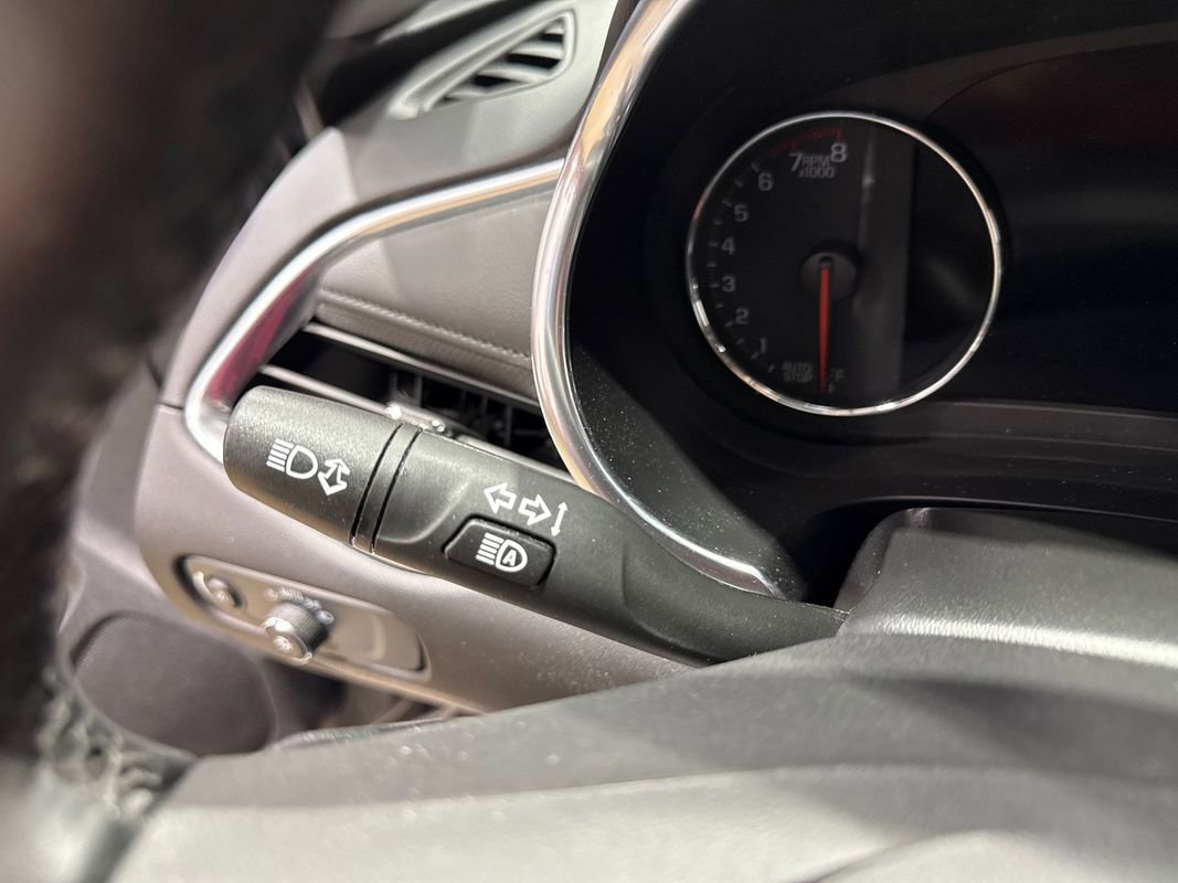 Used 2025 Chevrolet Malibu LT image 95